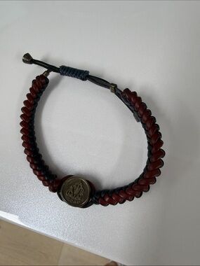 Gucci Men’s Crest Braided Leather Bracelet Red/Navy 925 Sterling Silver